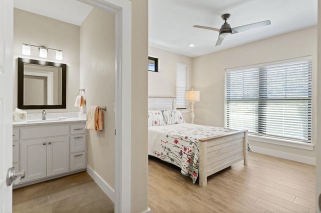 624 Waterside DR, Marble Falls, TX 78654