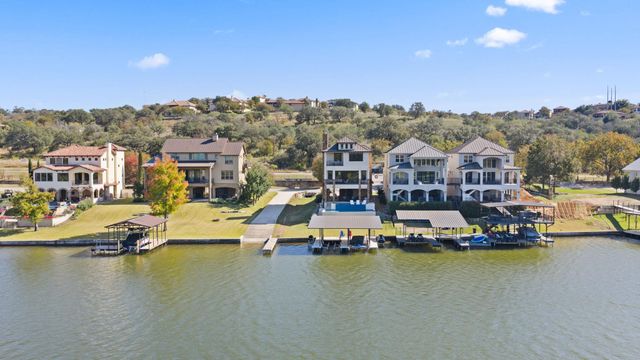 624 Waterside DR, Marble Falls, TX 78654