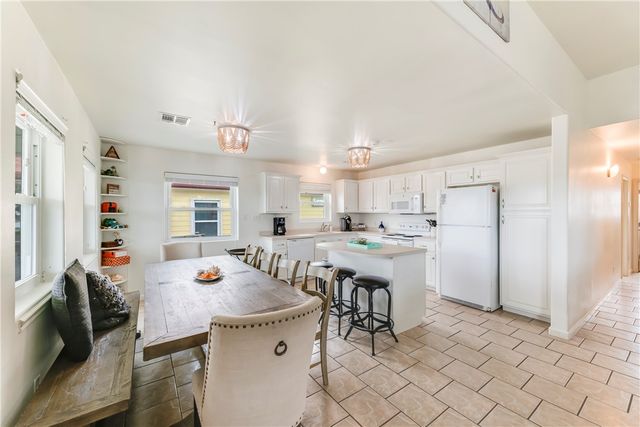 619 Parkplace, Port Aransas, TX 78373