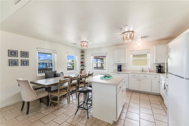 619 Parkplace, Port Aransas, TX 78373