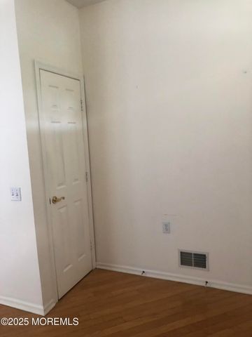 21 Morning Glory Court, Brick, NJ 08724