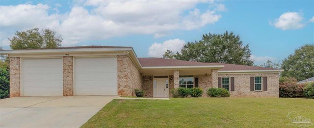 1560 Twin Pines Cir, Cantonment, FL 32533