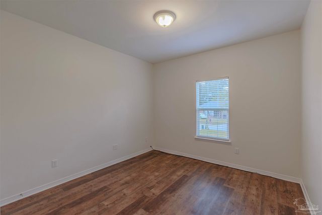 1560 Twin Pines Cir, Cantonment, FL 32533