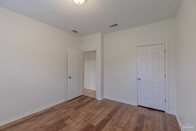 1560 Twin Pines Cir, Cantonment, FL 32533