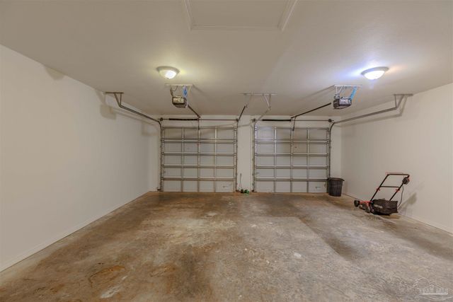 1560 Twin Pines Cir, Cantonment, FL 32533