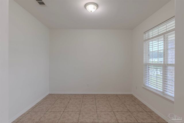 1560 Twin Pines Cir, Cantonment, FL 32533