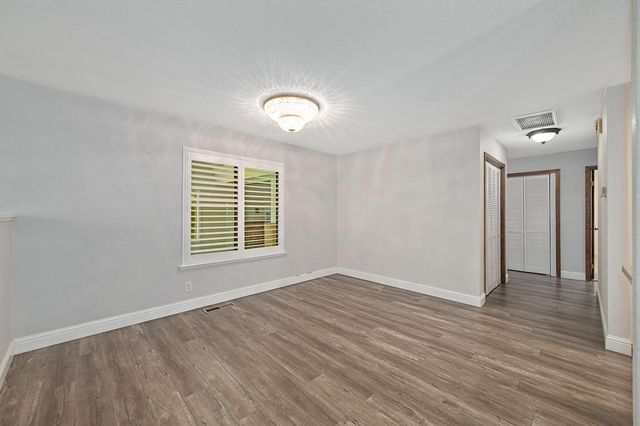 10039 Elk Grove Florin Rd, Elk Grove, CA 95624