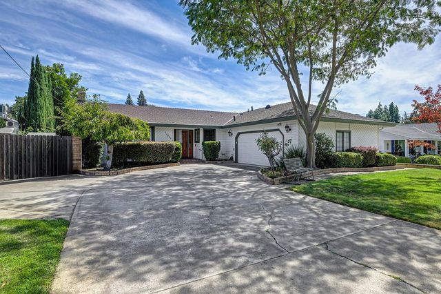 10039 Elk Grove Florin Rd, Elk Grove, CA 95624