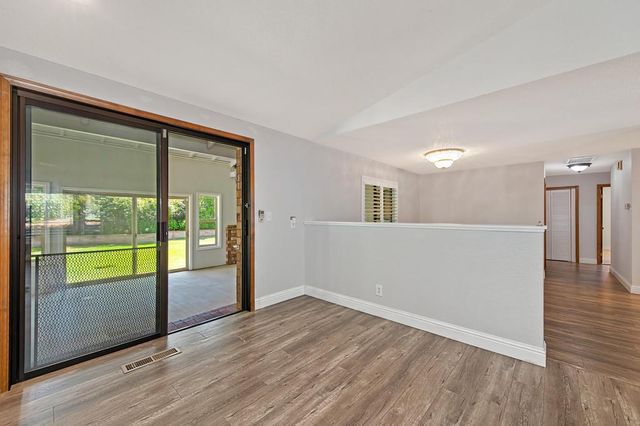 10039 Elk Grove Florin Rd, Elk Grove, CA 95624