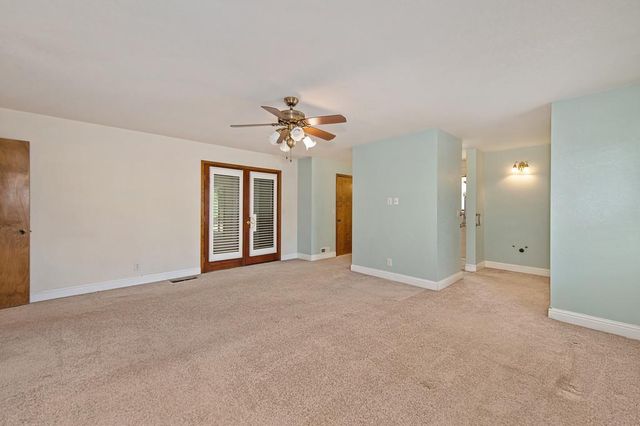 10039 Elk Grove Florin Rd, Elk Grove, CA 95624