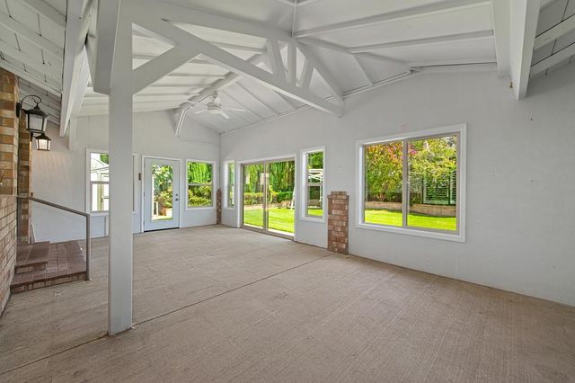 10039 Elk Grove Florin Rd, Elk Grove, CA 95624