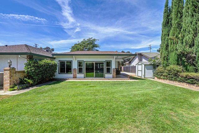 10039 Elk Grove Florin Rd, Elk Grove, CA 95624