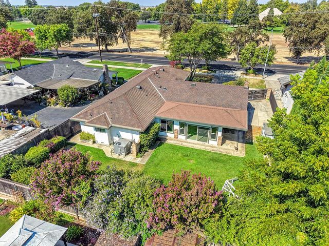 10039 Elk Grove Florin Rd, Elk Grove, CA 95624