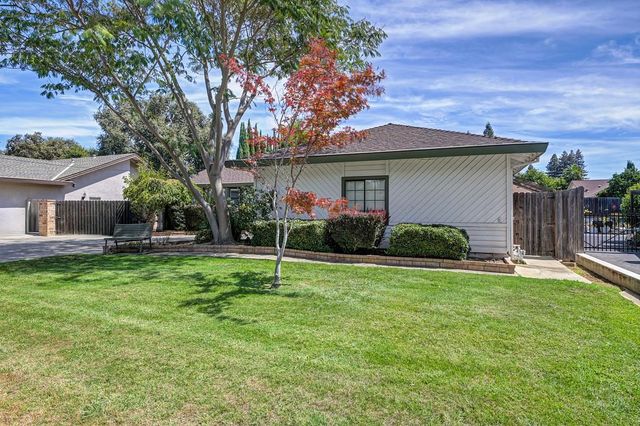 10039 Elk Grove Florin Rd, Elk Grove, CA 95624