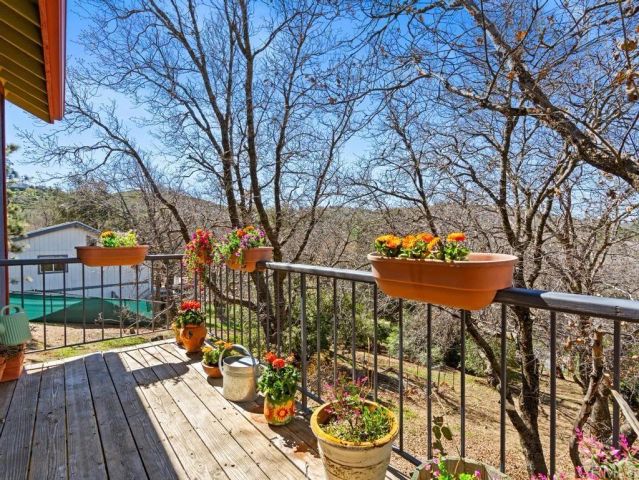 2855 Heliotrope Drive, Julian, CA 92036