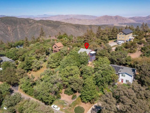 2855 Heliotrope Drive, Julian, CA 92036
