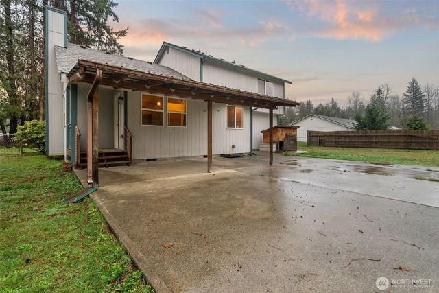 9208 321st Street Ct E, Eatonville, WA 98328