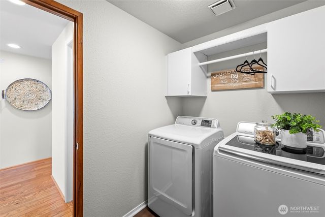 14581 NW Honeyhill Loop, Seabeck, WA 98380