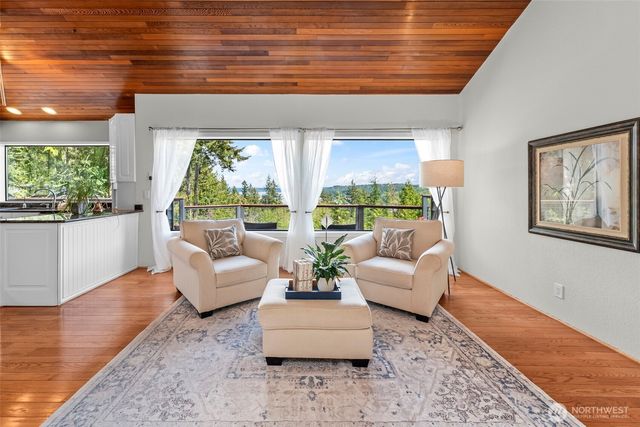 14581 NW Honeyhill Loop, Seabeck, WA 98380