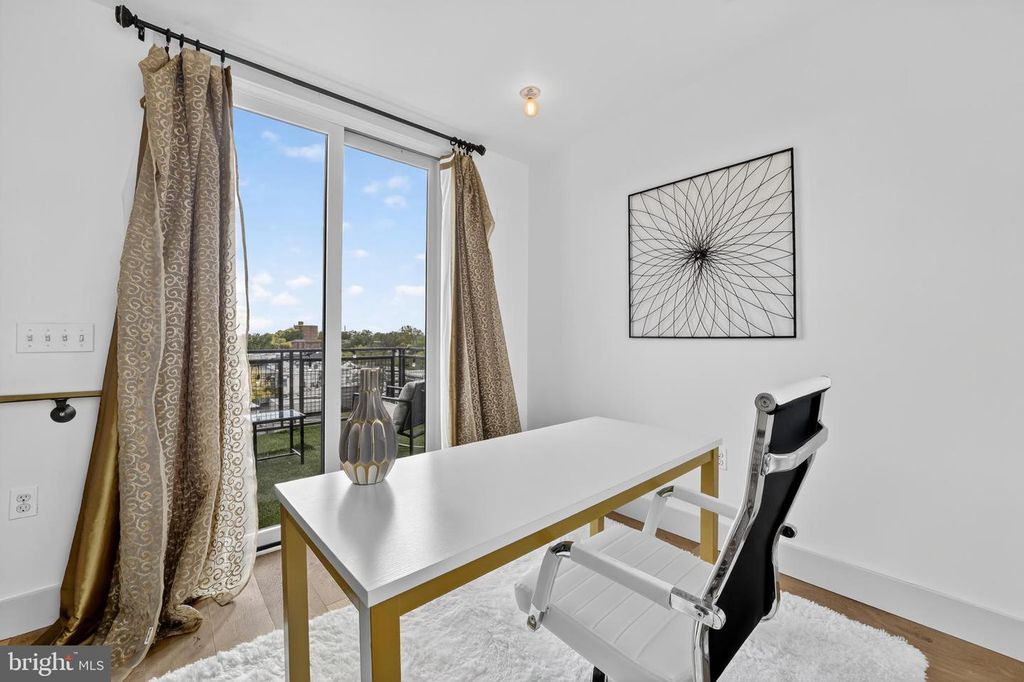 774 GIRARD ST NW #2W, Washington, DC 20001