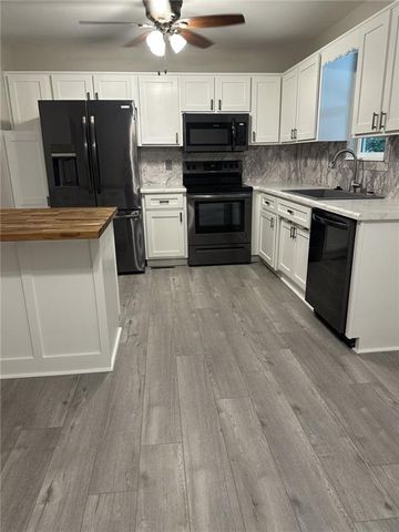 16009 Ann Avenue, Belton, MO 64012