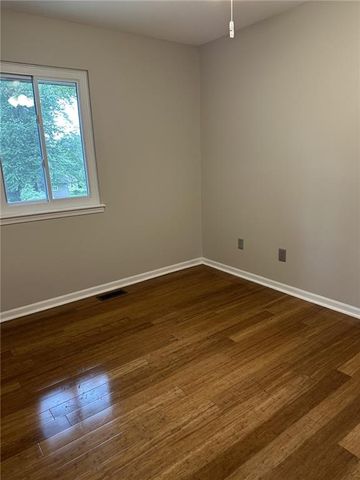 16009 Ann Avenue, Belton, MO 64012