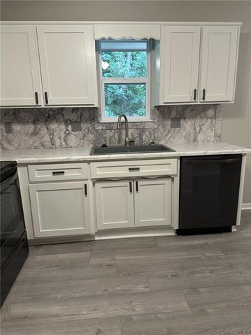 16009 Ann Avenue, Belton, MO 64012
