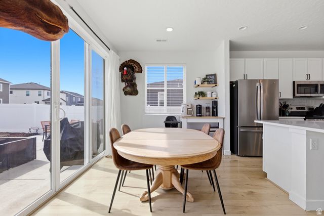 375 W PALOMINO WAY, Stansbury Park, UT 84074