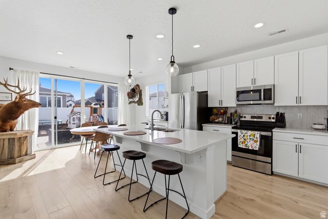 375 W PALOMINO WAY, Stansbury Park, UT 84074