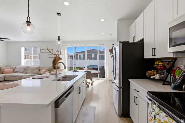 375 W PALOMINO WAY, Stansbury Park, UT 84074