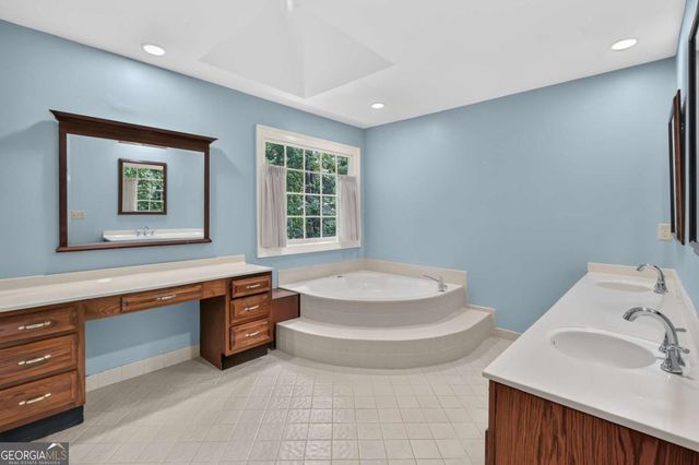 708 Robert Way, Powder Springs, GA 30127