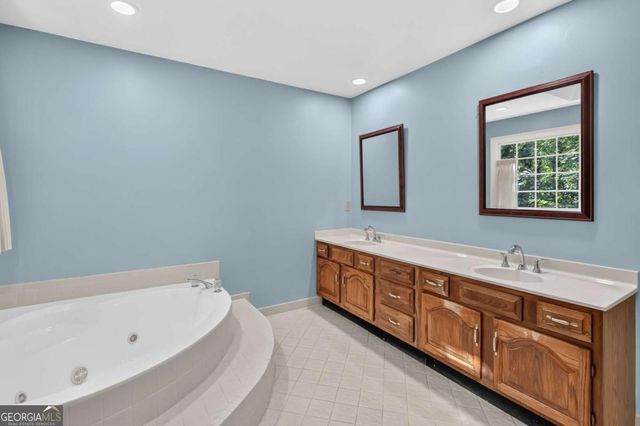 708 Robert Way, Powder Springs, GA 30127