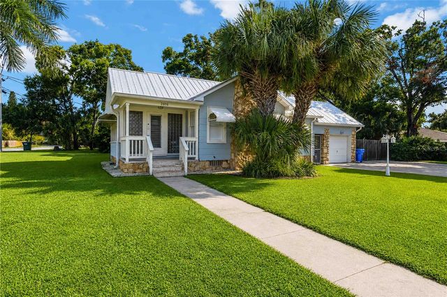 2016 VIRGINIA DRIVE, Bradenton, FL 34205