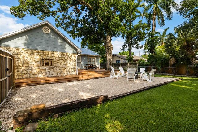 2016 VIRGINIA DRIVE, Bradenton, FL 34205