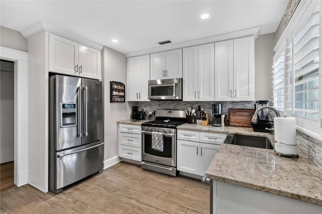 2016 VIRGINIA DRIVE, Bradenton, FL 34205