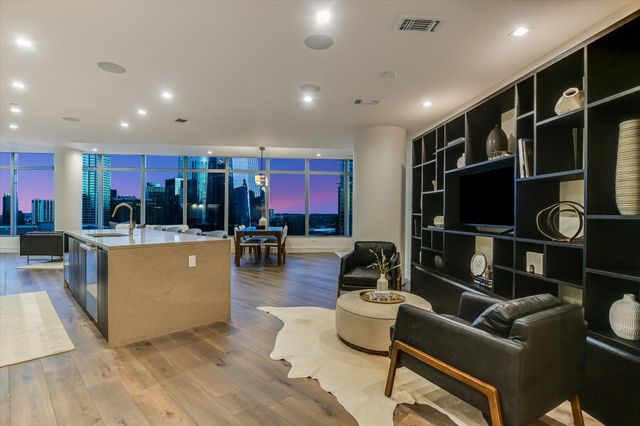 501 West Ave 2303, Austin, TX 78701