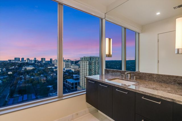 501 West Ave 2303, Austin, TX 78701