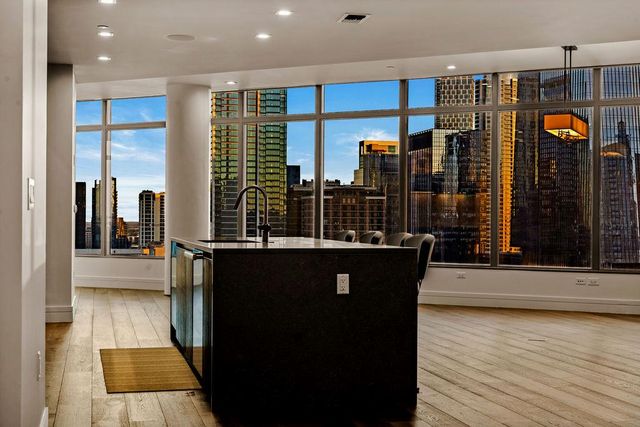 501 West Ave 2303, Austin, TX 78701