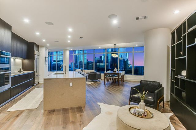 501 West Ave 2303, Austin, TX 78701