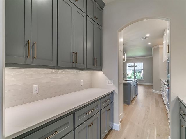 3200 Gold Finch Drive, Edmond, OK 73012