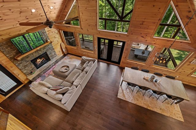 186 Snake Nation Trail, Blue Ridge, GA 30513