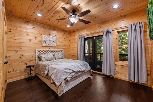 186 Snake Nation Trail, Blue Ridge, GA 30513