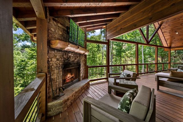 186 Snake Nation Trail, Blue Ridge, GA 30513