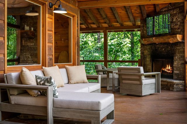 186 Snake Nation Trail, Blue Ridge, GA 30513