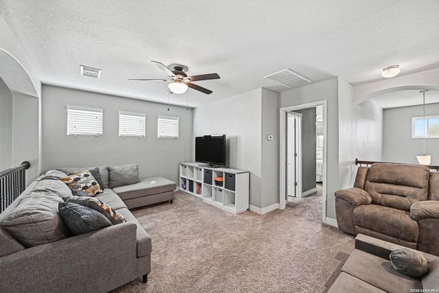 1382 Shadow Rock, New Braunfels, TX 78130