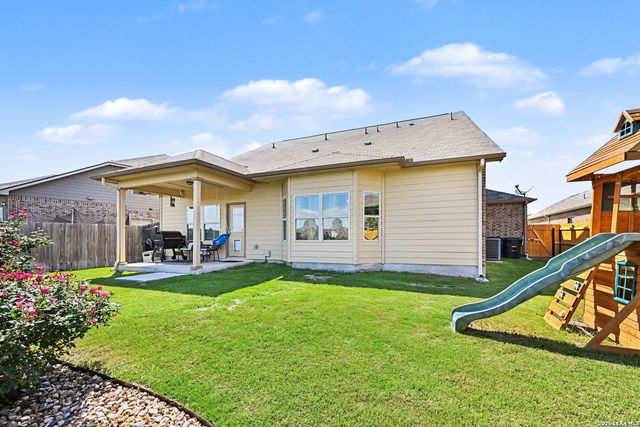 1382 Shadow Rock, New Braunfels, TX 78130