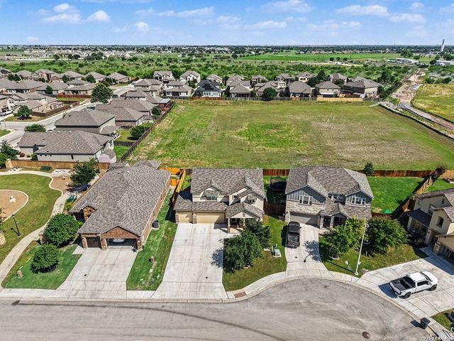 1382 Shadow Rock, New Braunfels, TX 78130