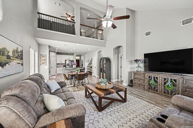 1382 Shadow Rock, New Braunfels, TX 78130