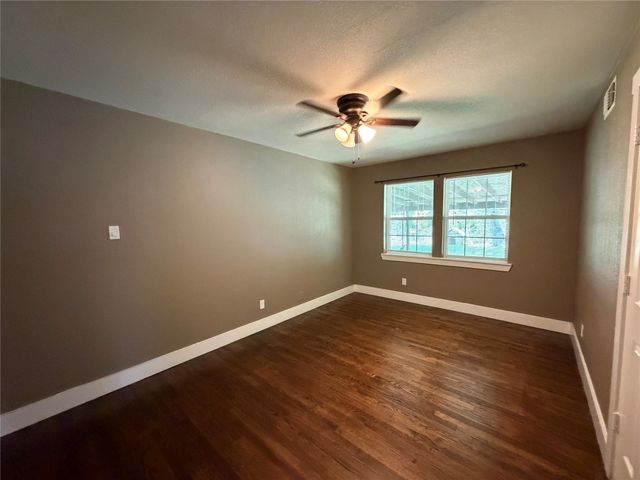 7825 Dugan Street, Dallas, TX 75217