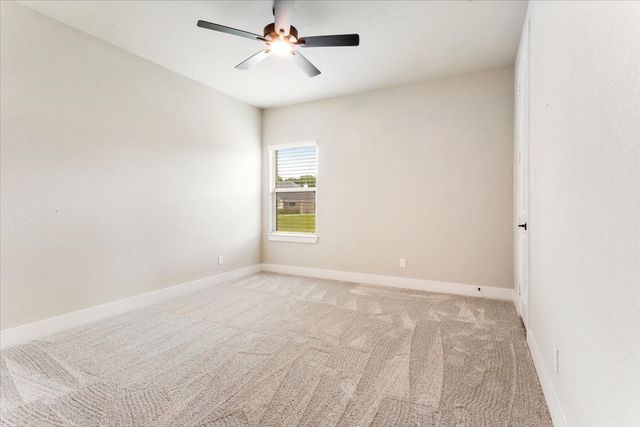 1080 Julian Drive, Van Alstyne, TX 75495